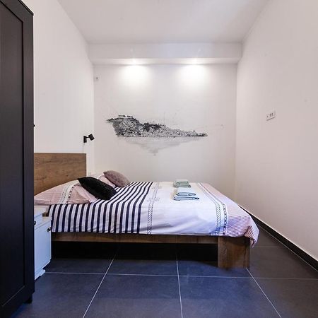 Andriana House Villa ชิเบนิก ภายนอก รูปภาพ