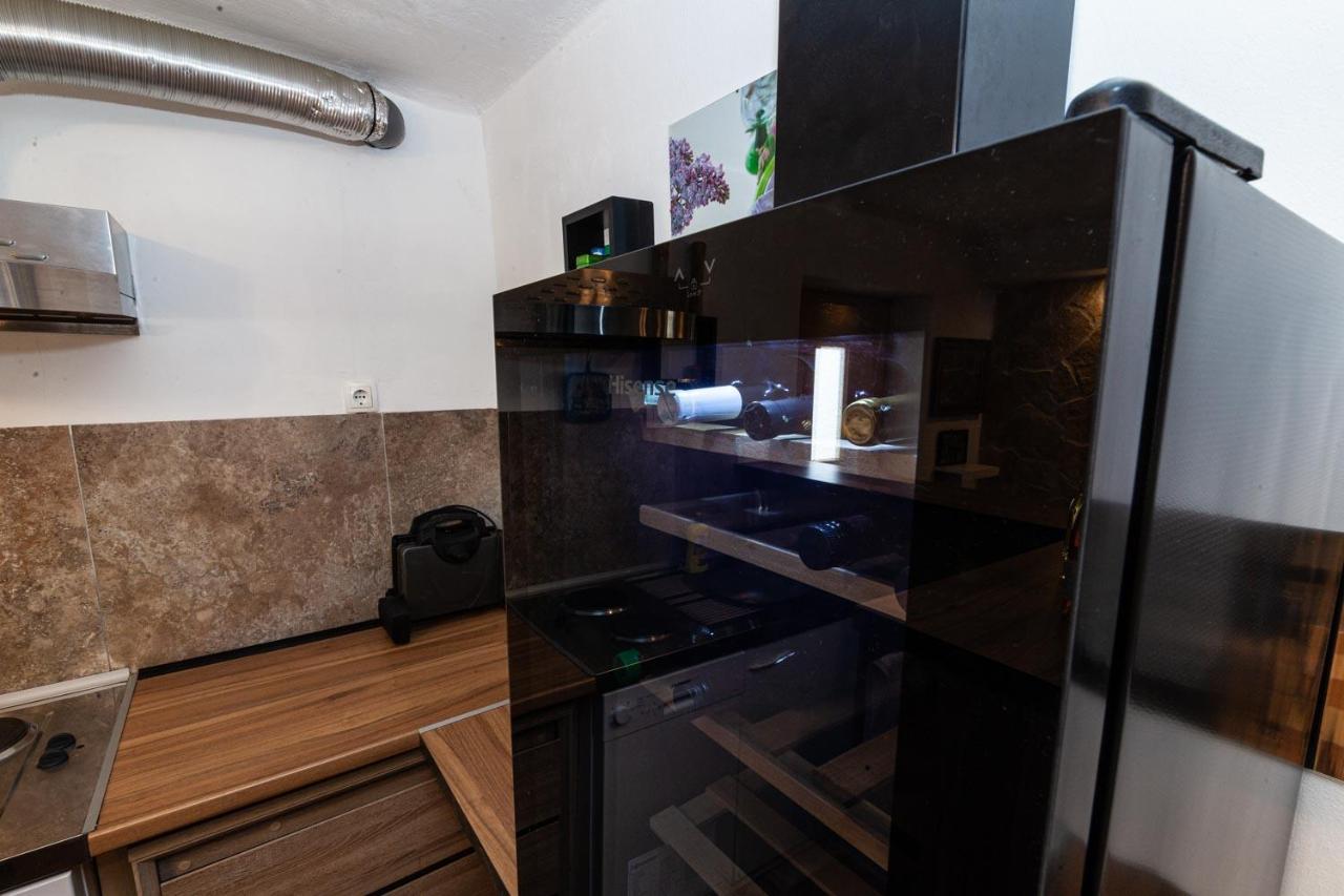 Andriana House Villa ชิเบนิก ภายนอก รูปภาพ